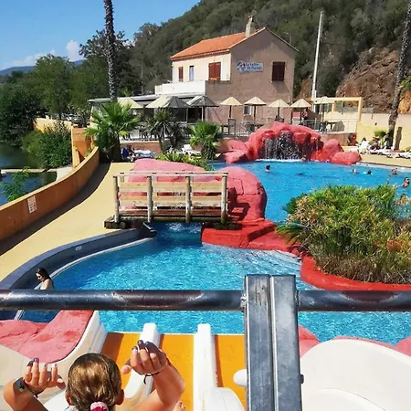 4 Etoiles - Parc Aquatique - Eebaii Campsite *